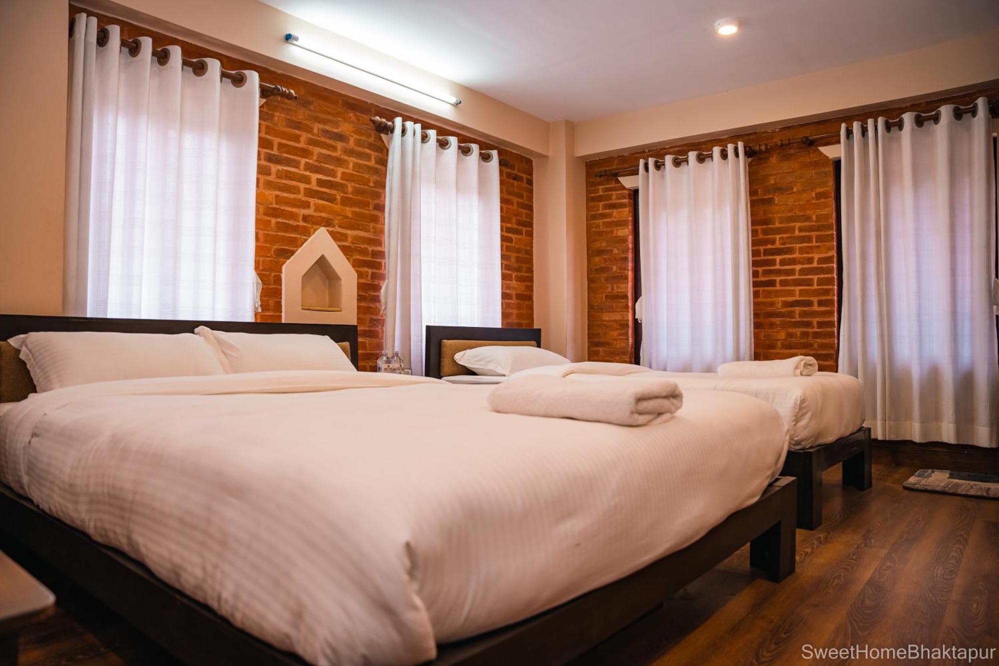 Hotel Sweet Home Bhatgoan Екстериор снимка