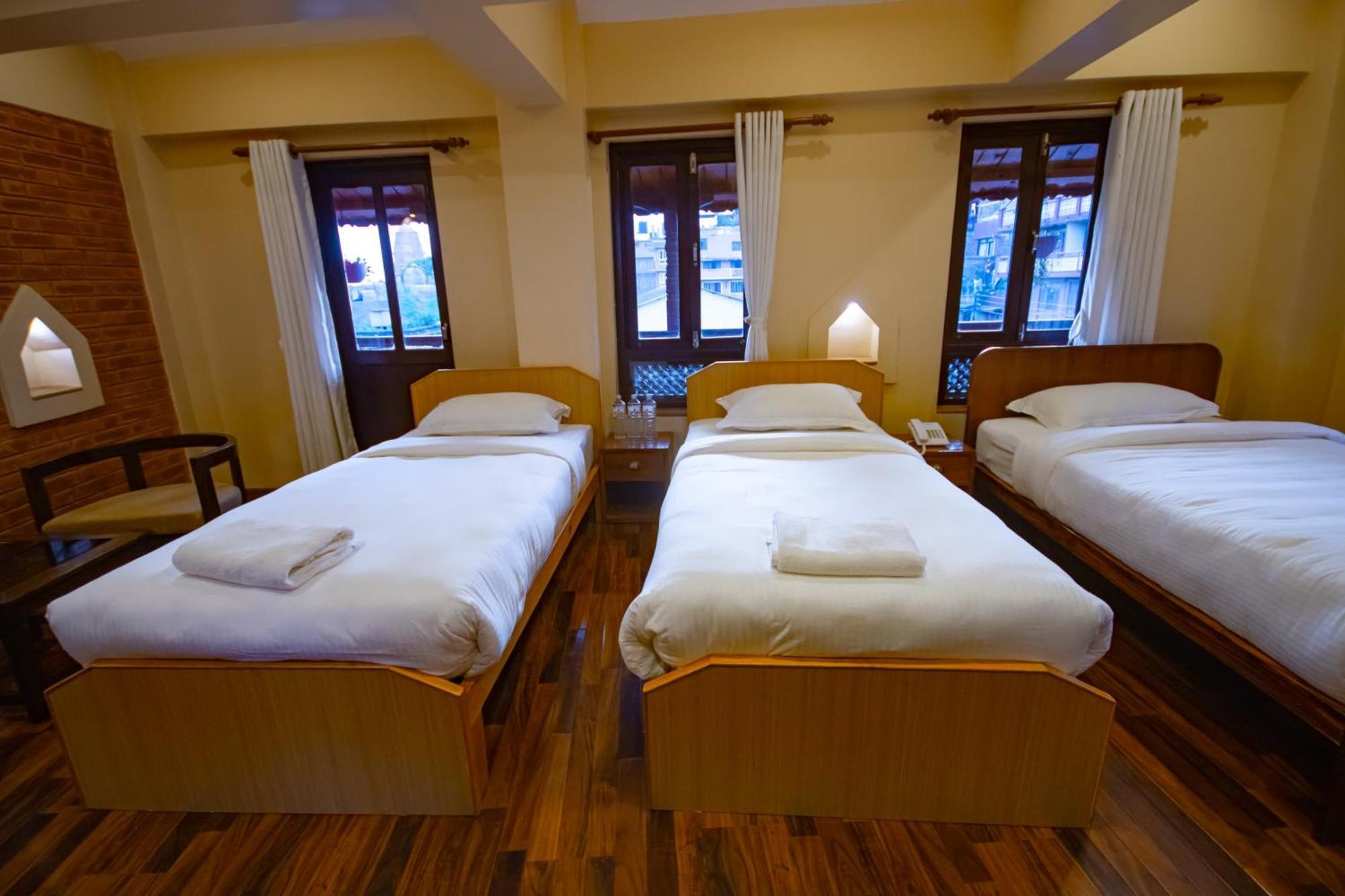 Hotel Sweet Home Bhatgoan Екстериор снимка