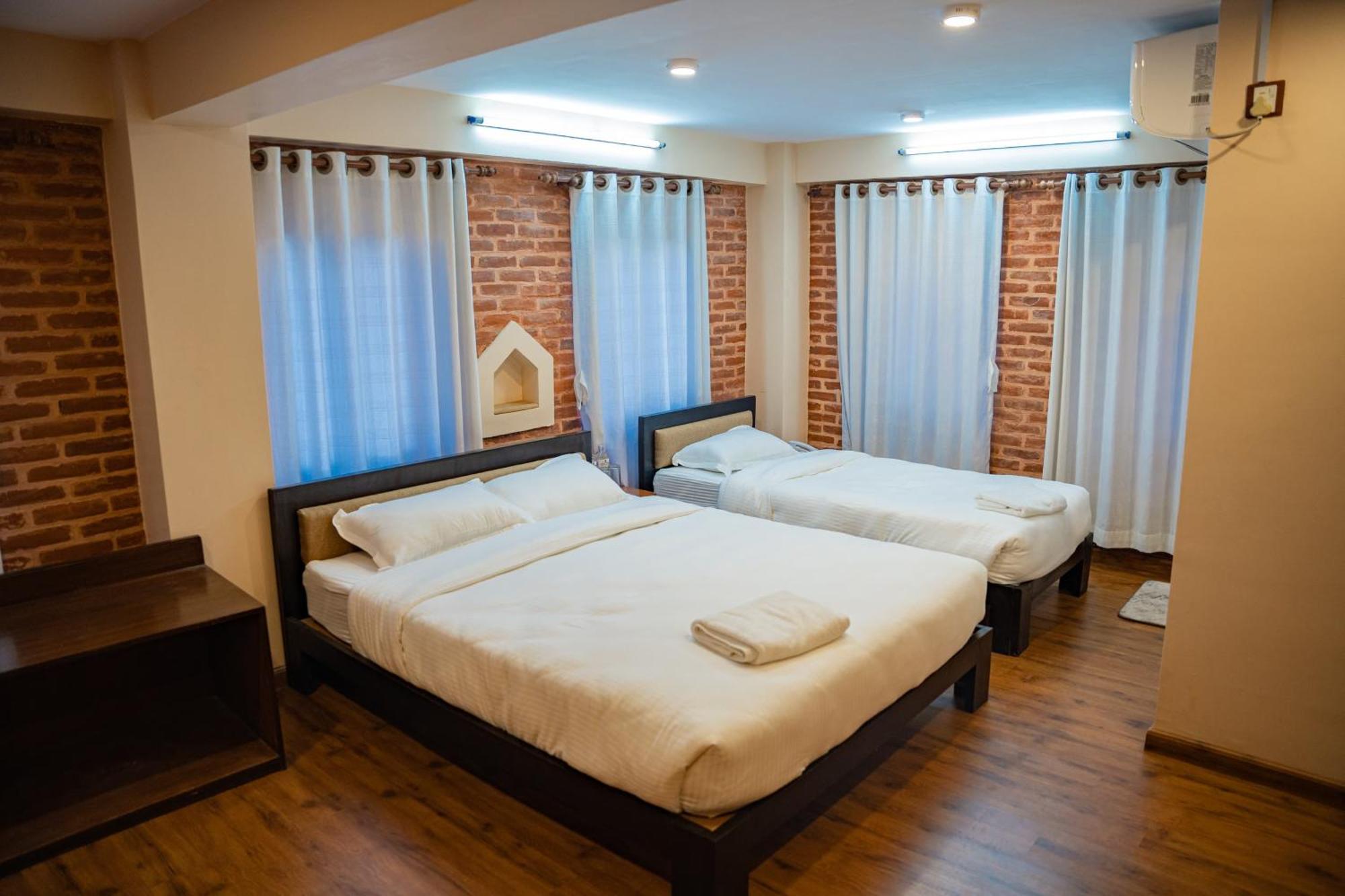 Hotel Sweet Home Bhatgoan Екстериор снимка