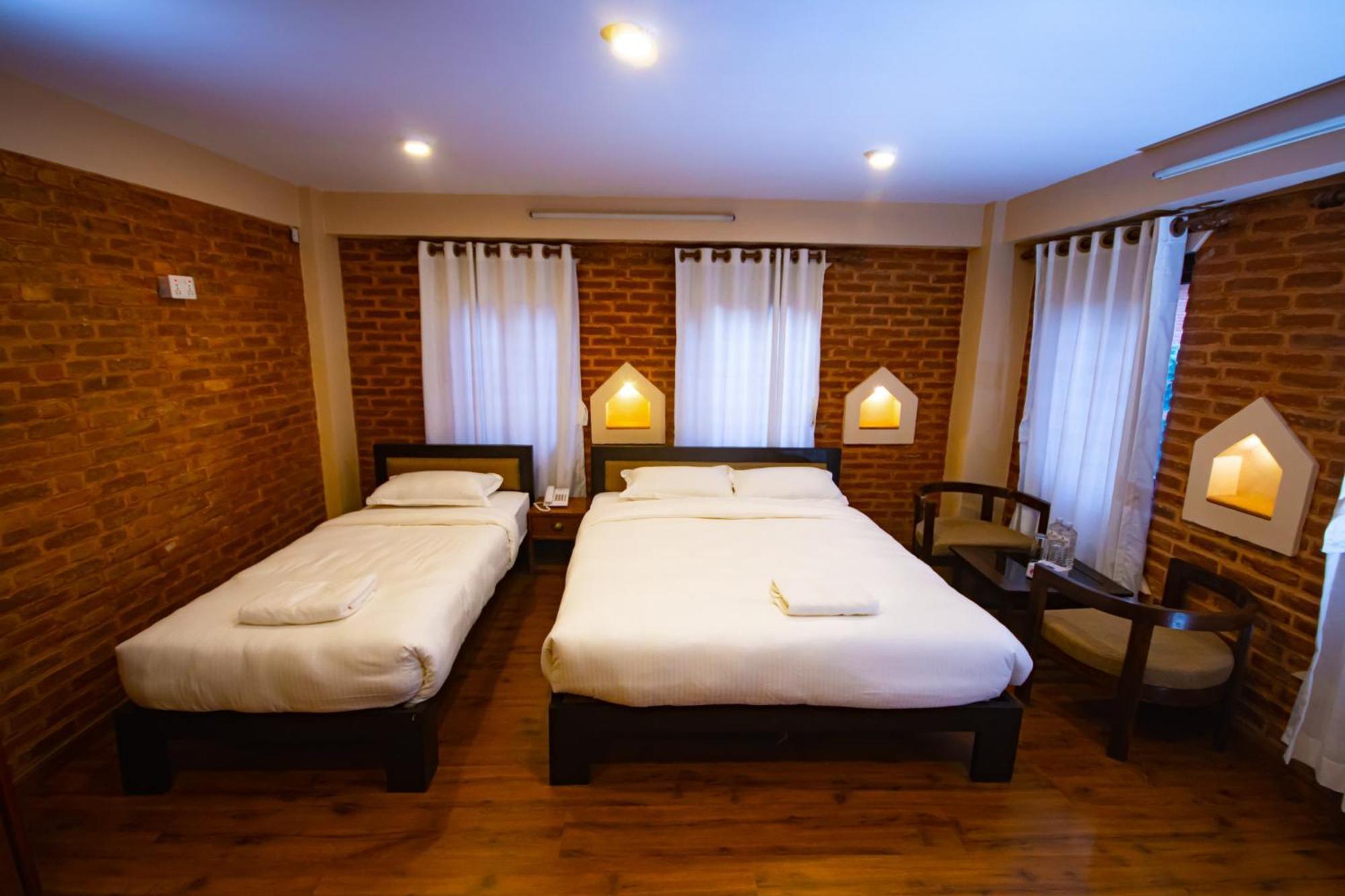 Hotel Sweet Home Bhatgoan Екстериор снимка